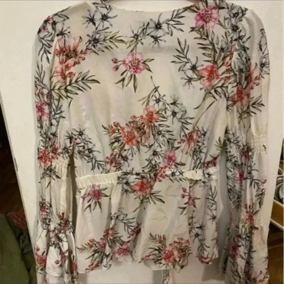 Intermix Women's Rochelle Floral Silk Blend V-Neck Top - Picture 8 of 8